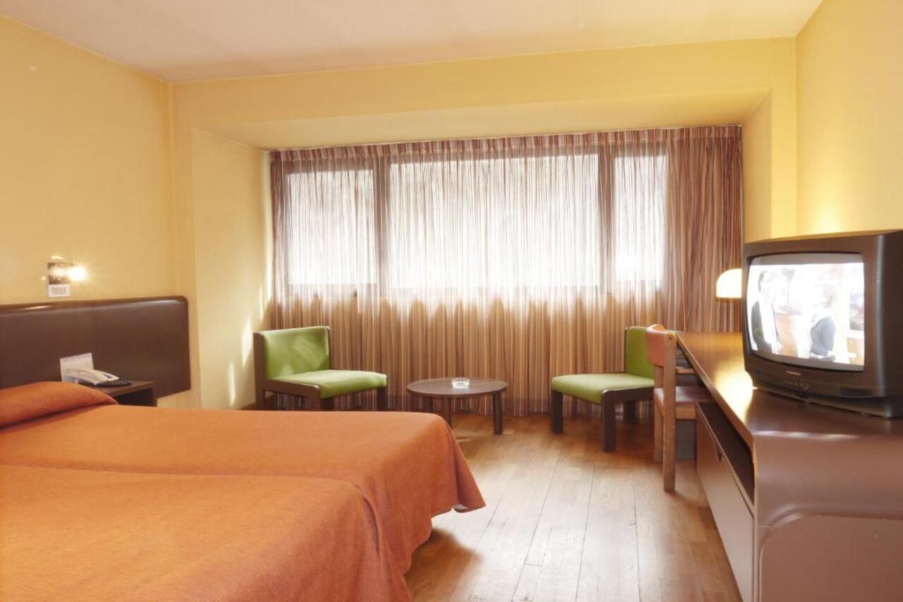 Hotel Sant Eloi Sant Julia de Loria Quarto foto